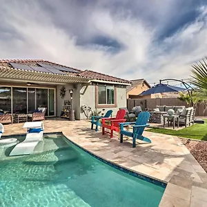  Holiday home Stunning Vacation With Private Pool! United States